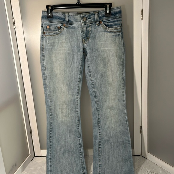 American Eagle distressed jeans Size:0 short - Picture 1 of 6